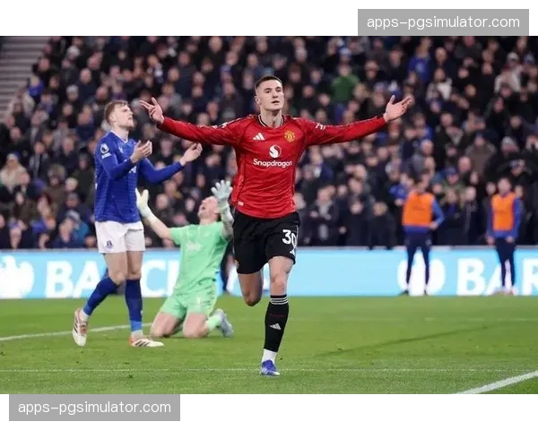 曼联利物浦244场总交锋，红魔91胜82平71负略占上风